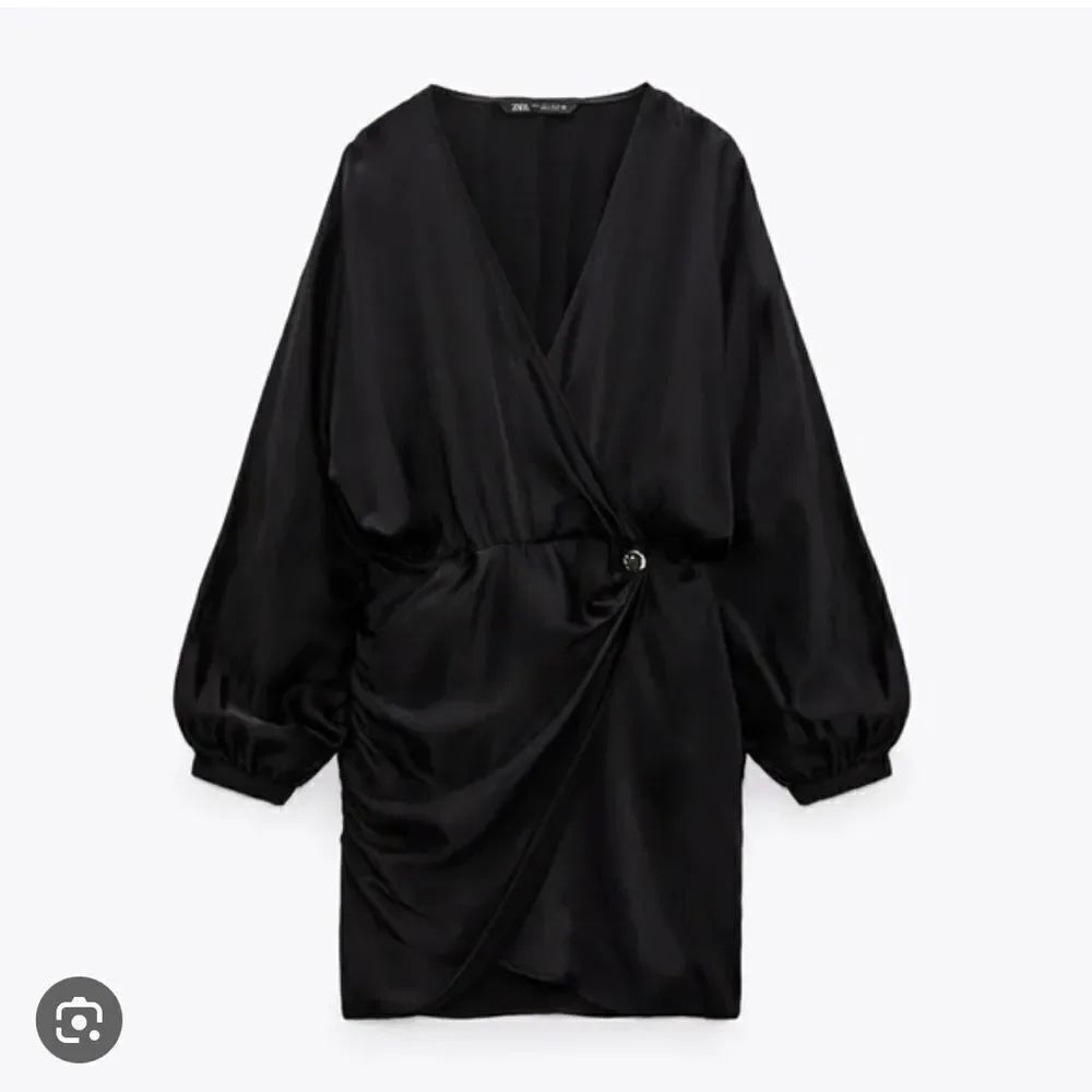 NWT ZARA WOMEN'S SATIN EFFECT WRAP DRESS BLACK SIZE S 2298/226 - Picture 2 of 6